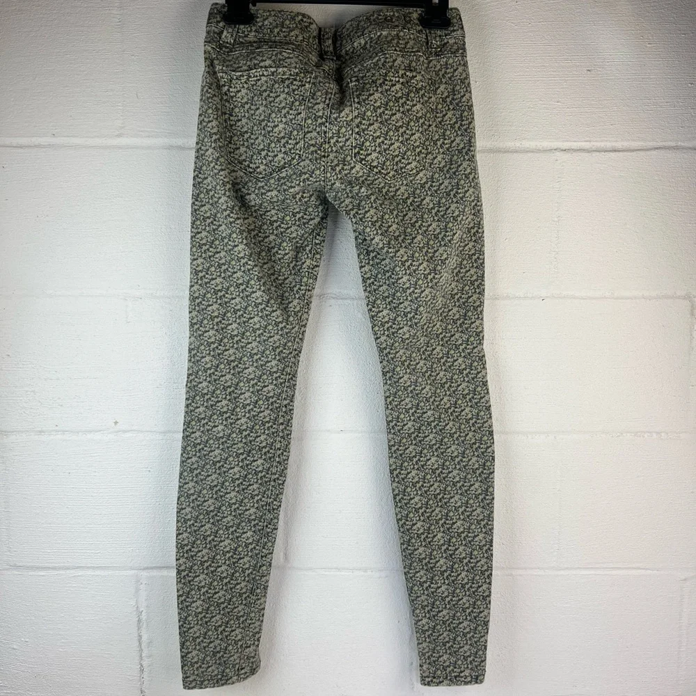 CAbi #5083 Ditsy Floral Skinny Jeans, 2
